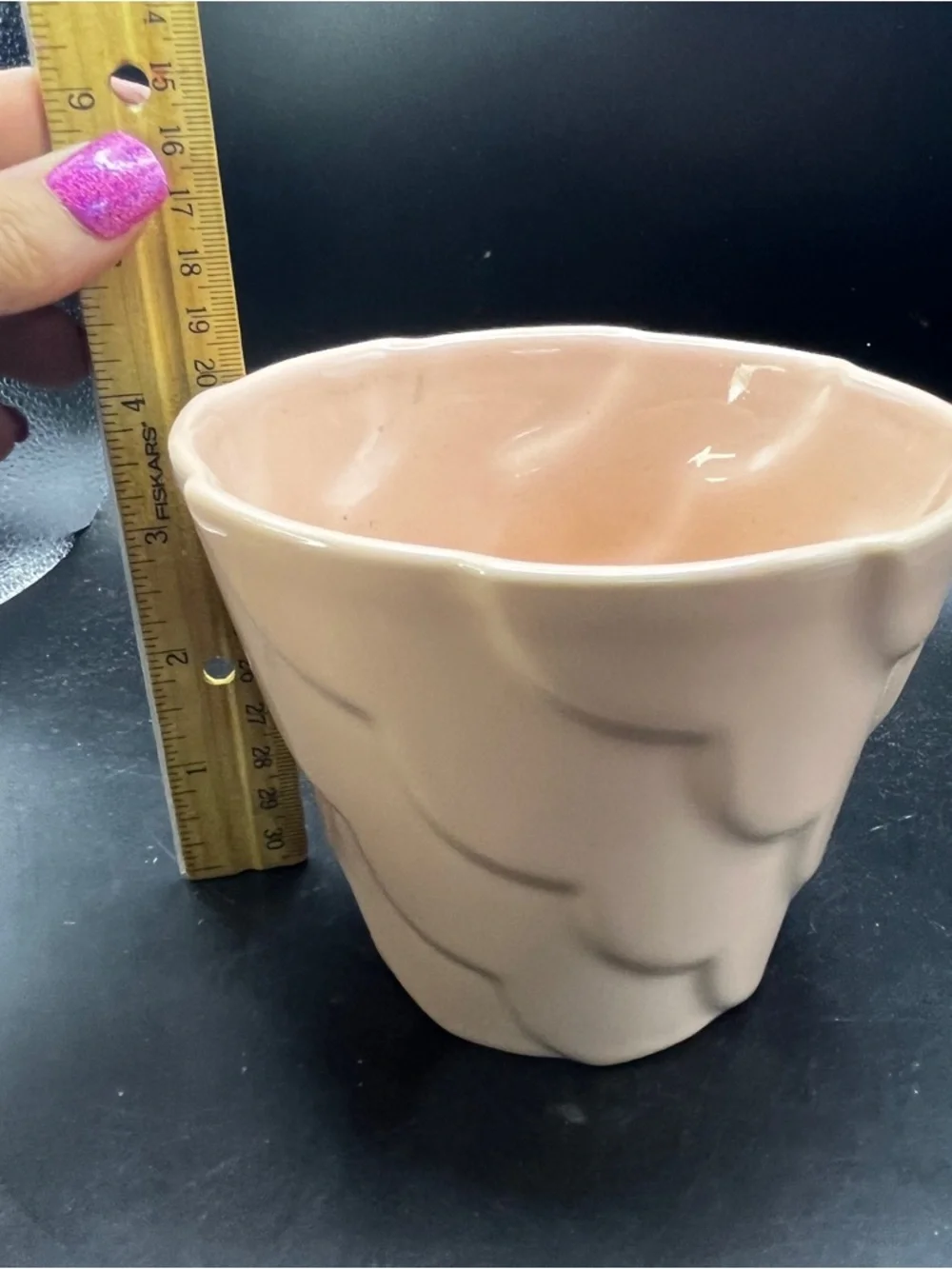 MCM Alamo Pottery 829-5 Scalloped/Wave Planter Peach Pink